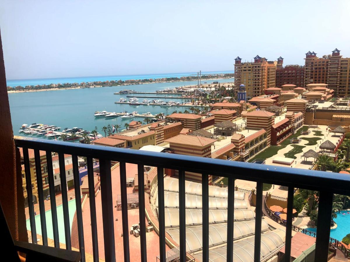 Sea View Apartment In Porto Marina El Alamein Bagian luar foto