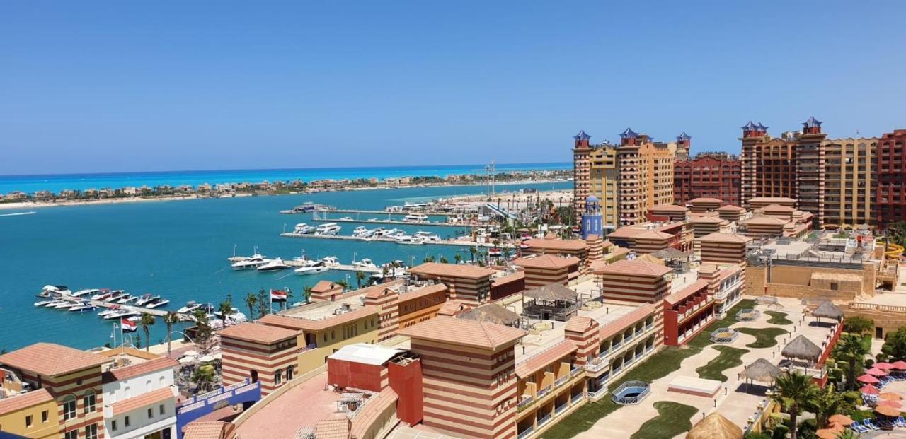 Sea View Apartment In Porto Marina El Alamein Bagian luar foto