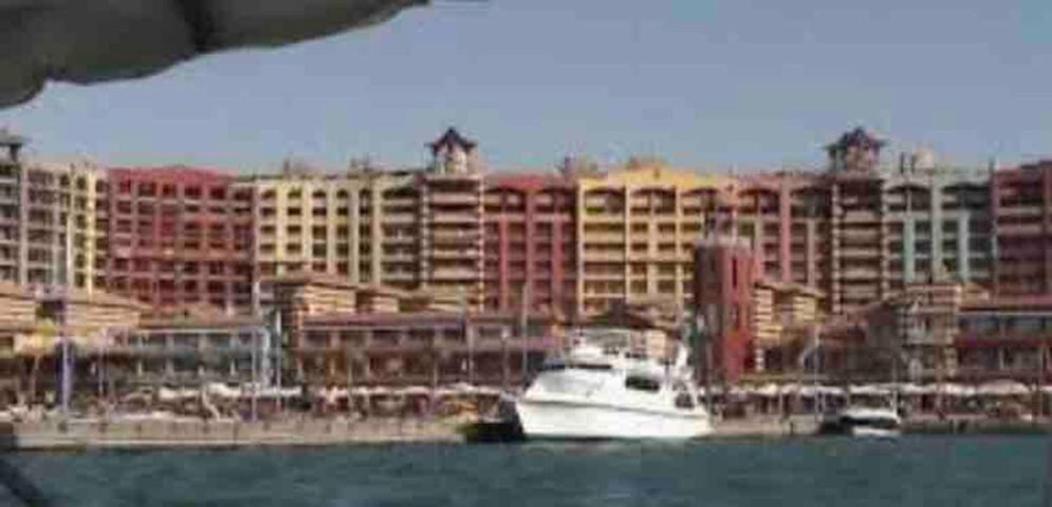 Sea View Apartment In Porto Marina El Alamein Bagian luar foto