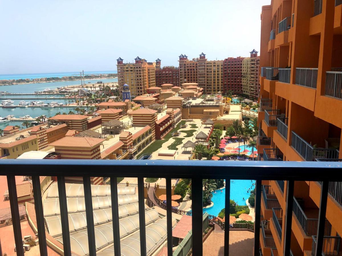 Sea View Apartment In Porto Marina El Alamein Bagian luar foto