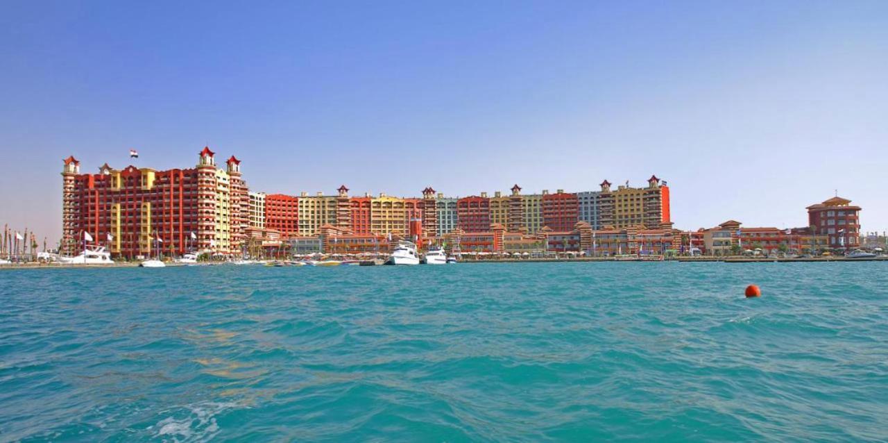 Sea View Apartment In Porto Marina El Alamein Bagian luar foto