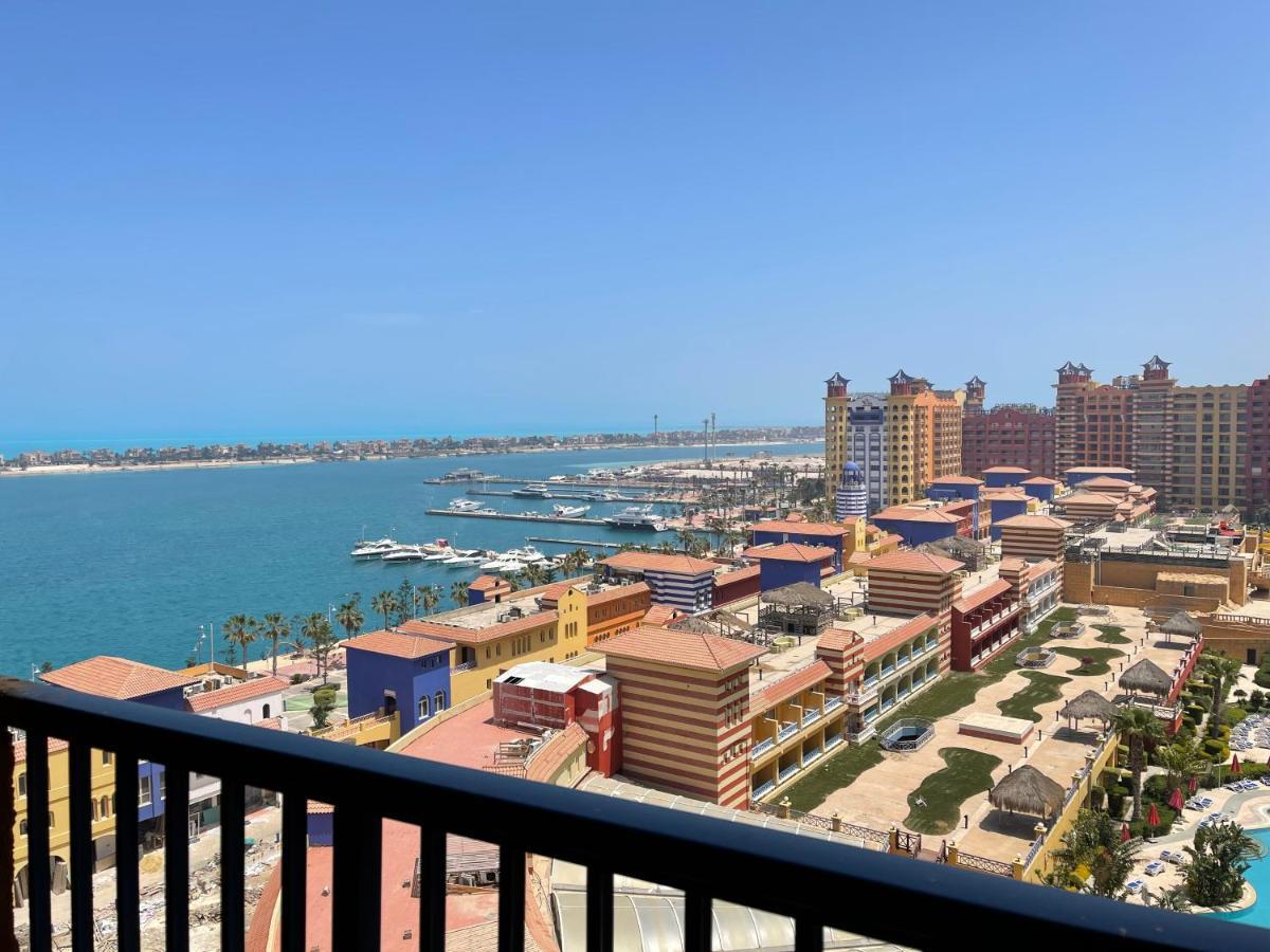 Sea View Apartment In Porto Marina El Alamein Bagian luar foto