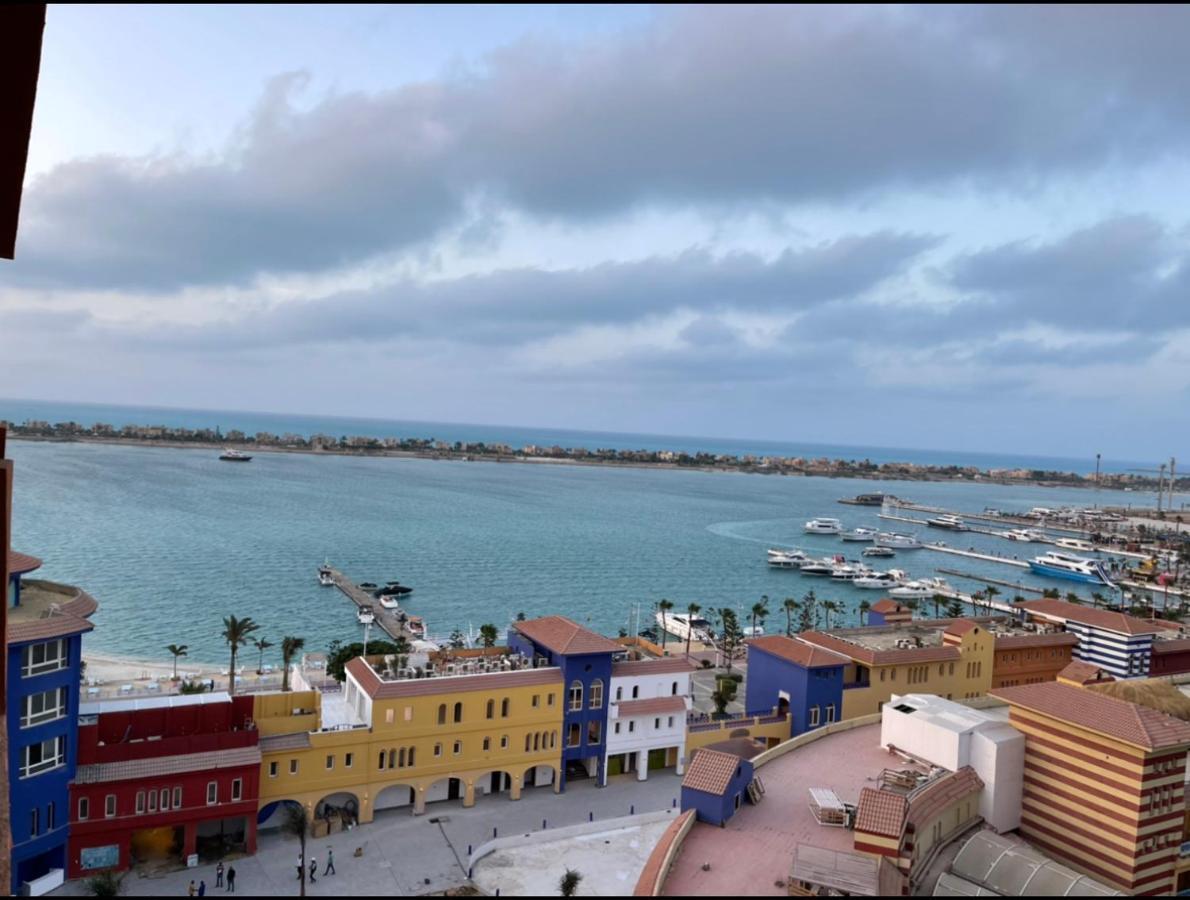 Sea View Apartment In Porto Marina El Alamein Bagian luar foto